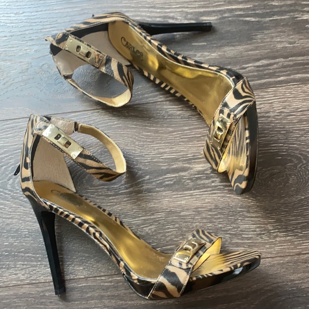 Brown and black tiger/zebra print heels